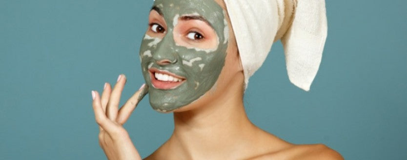 PROPRIETÀ BENEFICHE DELLA MASCHERA ALL'ARGILLA VERDE